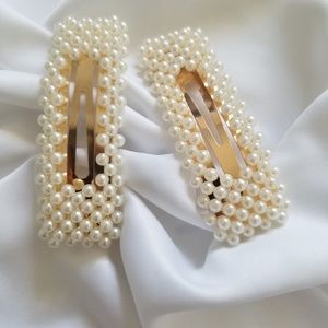 Pearl hair pins